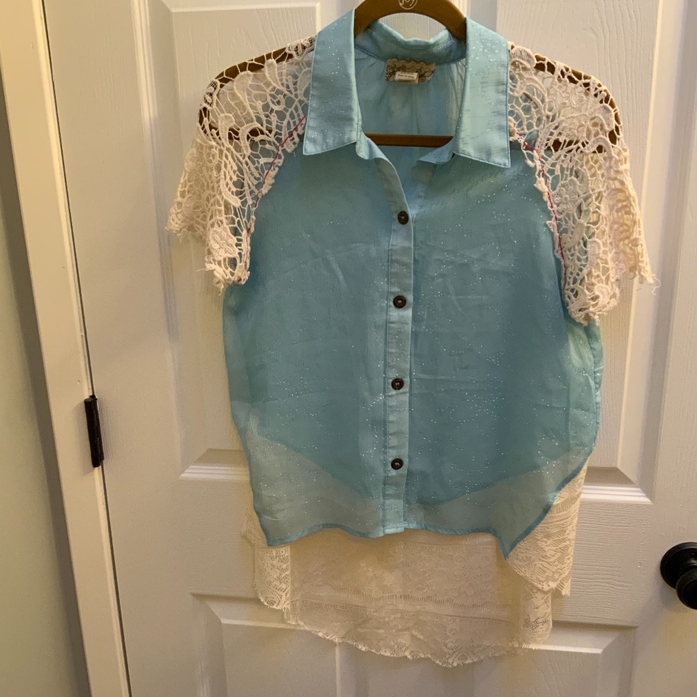 Gimmicks button down with lace